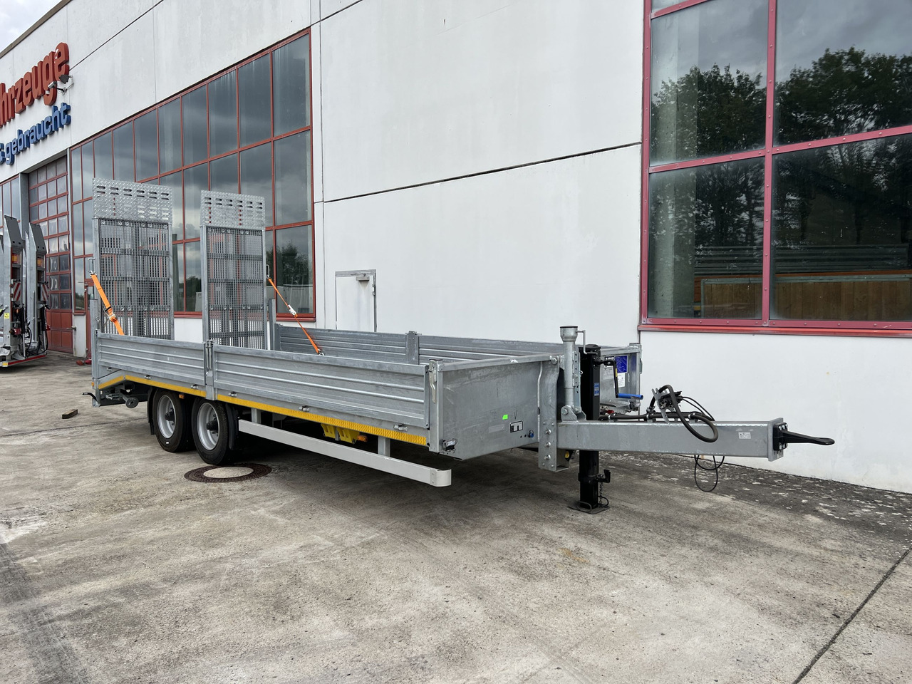 Möslein TT11 BR Neuer Tandemtieflader, breit Rampen - Remolque góndola rebajadas: foto 2 Möslein TT11 BR Neuer Tandemtieflader, breit Rampen - Remolque góndola rebajadas: foto 2