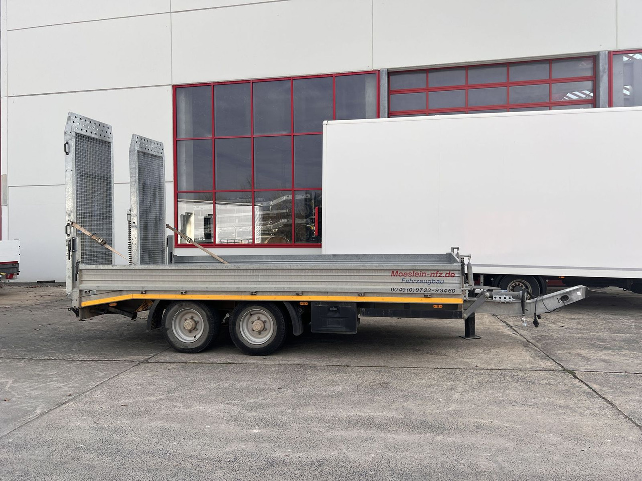 Möslein Tandemtieflader, Breite Rampen, Wenig Benutzt - Remolque góndola rebajadas: foto 1 Möslein Tandemtieflader, Breite Rampen, Wenig Benutzt - Remolque góndola rebajadas: foto 1