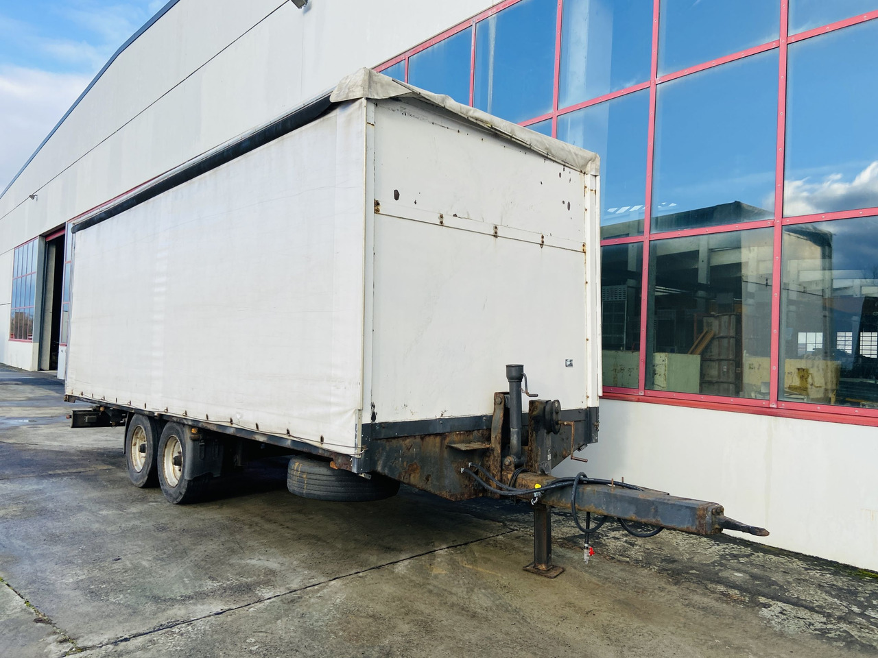 Obermaier OS2-L105L Tandemplanenanhänger - Remolque con toldo: foto 4 Obermaier OS2-L105L Tandemplanenanhänger - Remolque con toldo: foto 4