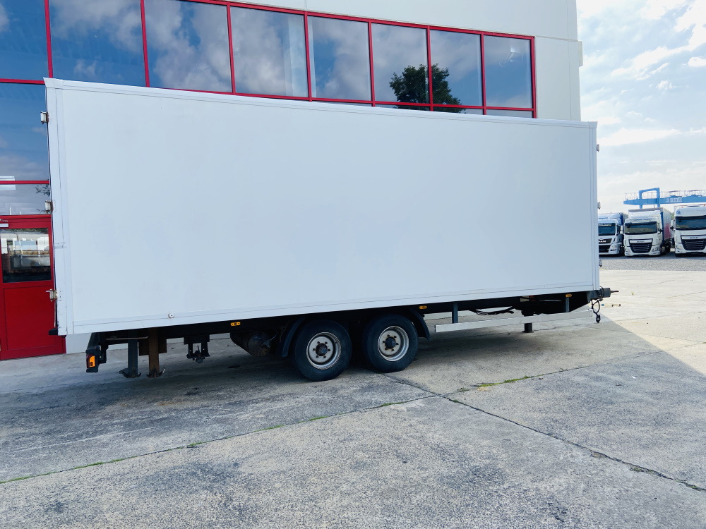 Tang, Karl K105 Tandem Kofferanhänger vorn Durchladbar - Remolque caja cerrada: foto 5 Tang, Karl K105 Tandem Kofferanhänger vorn Durchladbar - Remolque caja cerrada: foto 5