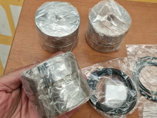 CASE 580F, 580G, 580K, 580SK, 580LE, 580SLE, 580SM, 580M, 580 SUPER (PISTONES DE FRENO) - Piezas de freno para Maquinaria de construcción: foto 2 CASE 580F, 580G, 580K, 580SK, 580LE, 580SLE, 580SM, 580M, 580 SUPER (PISTONES DE FRENO) - Piezas de freno para Maquinaria de construcción: foto 2