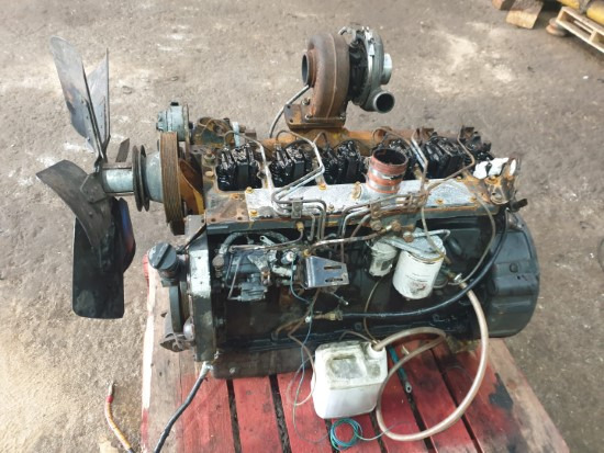 CUMMINS 6BT (MOTOR) - Motor y piezas para Maquinaria de construcción: foto 4 CUMMINS 6BT (MOTOR) - Motor y piezas para Maquinaria de construcción: foto 4