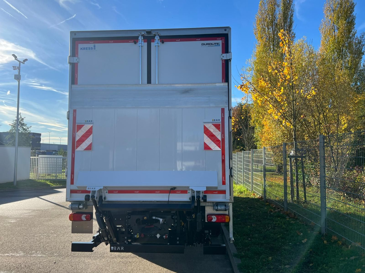 DAF FA XB 310 18t Kress Kühlaufbau - Camión frigorífico: foto 5 DAF FA XB 310 18t Kress Kühlaufbau - Camión frigorífico: foto 5