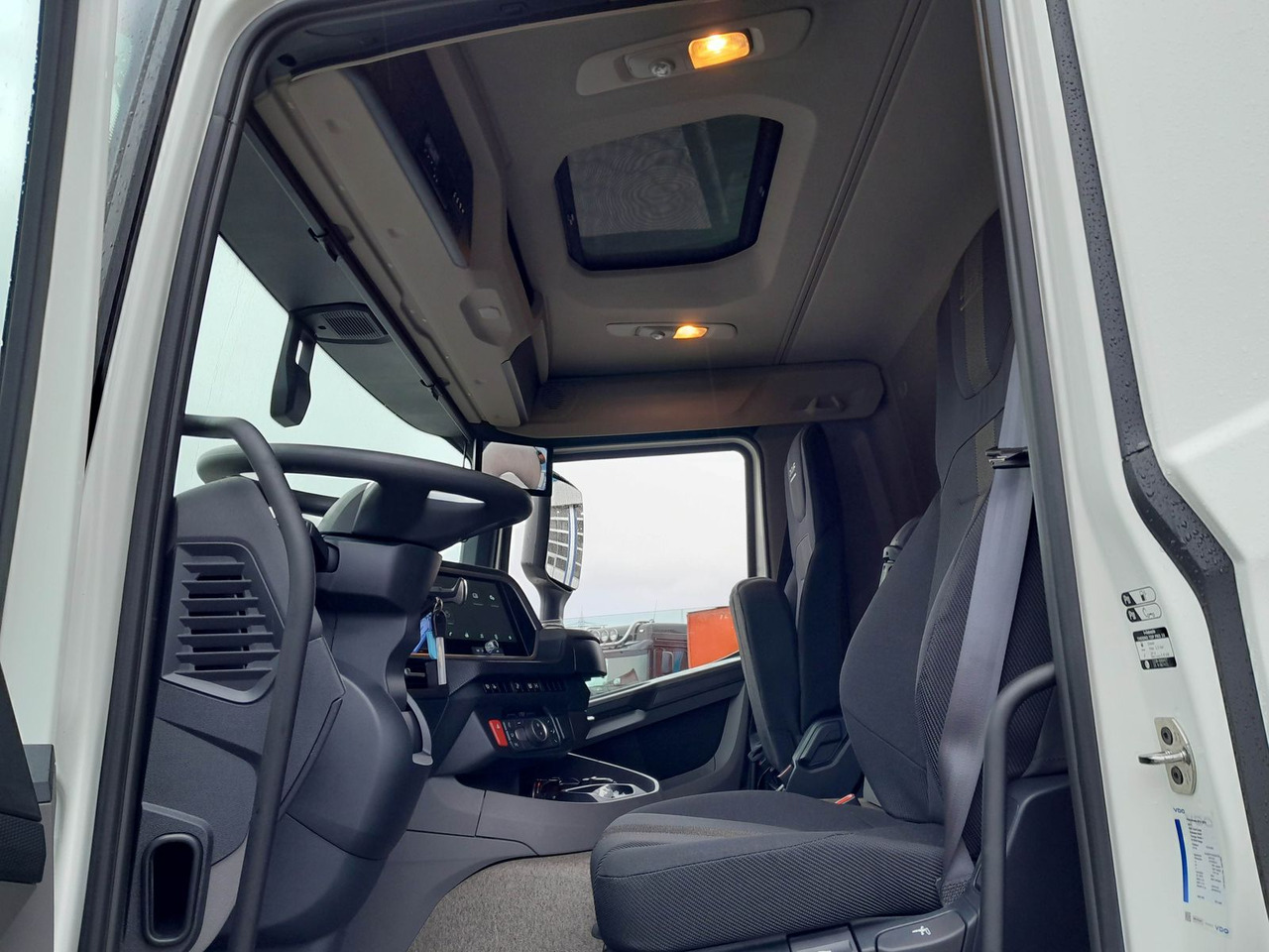 Camión chasis nuevo DAF XD 370 Fahrgestell DAF XD 370 Fa Swing-Board-Aufbau: foto 11 Camión chasis nuevo DAF XD 370 Fahrgestell DAF XD 370 Fa Swing-Board-Aufbau: foto 11