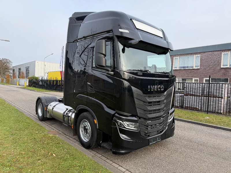 Iveco S-WAY 460 2021 retarder - Cabeza tractora: foto 2 Iveco S-WAY 460 2021 retarder - Cabeza tractora: foto 2