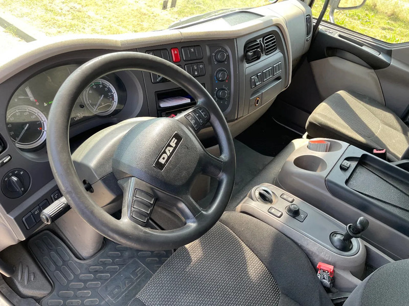 Camión caja cerrada DAF LF 180 8-2016: foto 13 Camión caja cerrada DAF LF 180 8-2016: foto 13