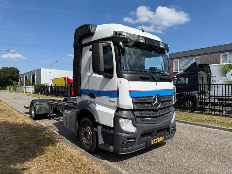 Mercedes-Benz Actros 1930 2017 only 414.000 km - Camión chasis: foto 2 Mercedes-Benz Actros 1930 2017 only 414.000 km - Camión chasis: foto 2