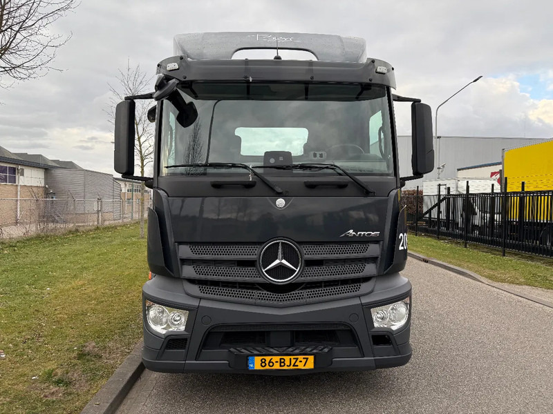 Mercedes-Benz Antos 2730 LL 2017 - Camión chasis: foto 5 Mercedes-Benz Antos 2730 LL 2017 - Camión chasis: foto 5