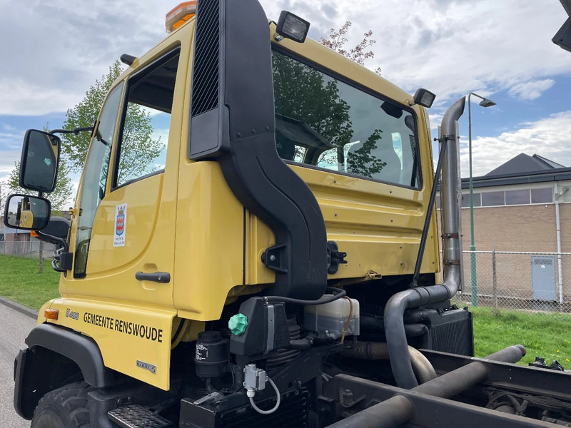 Camión volquete Mercedes-Benz unimog U400: foto 8