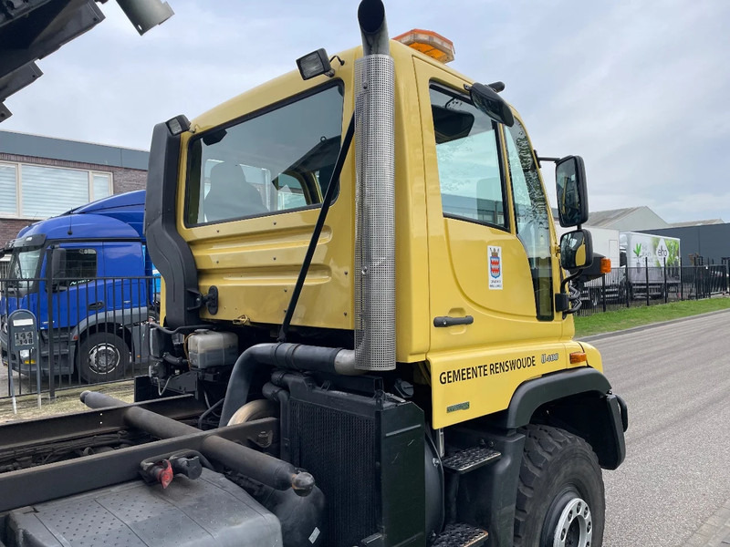 Camión volquete Mercedes-Benz unimog U400: foto 9