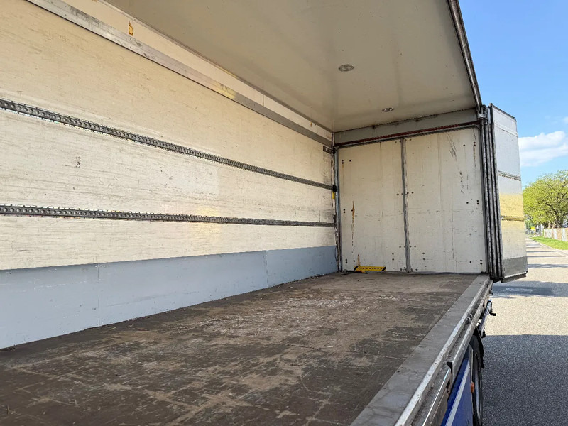 Scania P280 2013 only 523.000 km - Camión portacontenedore/ Intercambiable: foto 3 Scania P280 2013 only 523.000 km - Camión portacontenedore/ Intercambiable: foto 3