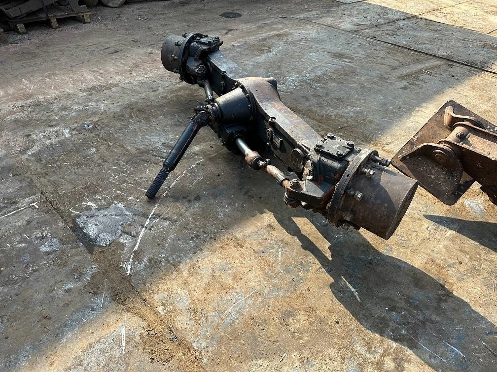 CAT 214 B FT axel zf 4472074023 - Excavadora de ruedas: foto 2 CAT 214 B FT axel zf 4472074023 - Excavadora de ruedas: foto 2