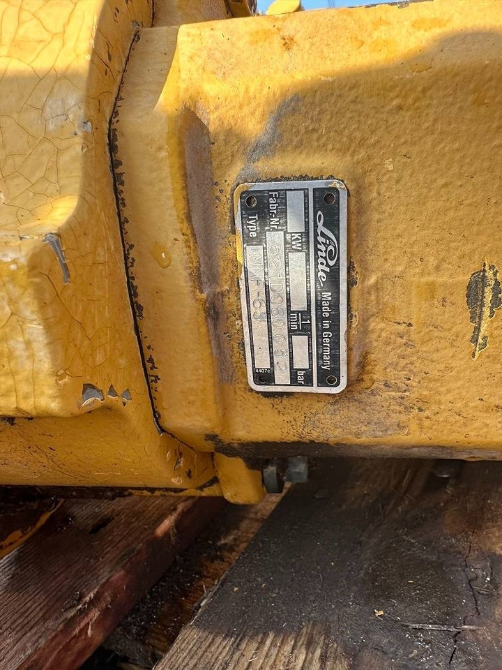 CAT 214 B FT hydro motor linde MMF-65 - Excavadora de ruedas: foto 4 CAT 214 B FT hydro motor linde MMF-65 - Excavadora de ruedas: foto 4