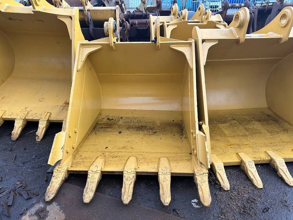 CAT 320 bucket UNUSED - Cazo para Maquinaria de construcción: foto 3 CAT 320 bucket UNUSED - Cazo para Maquinaria de construcción: foto 3