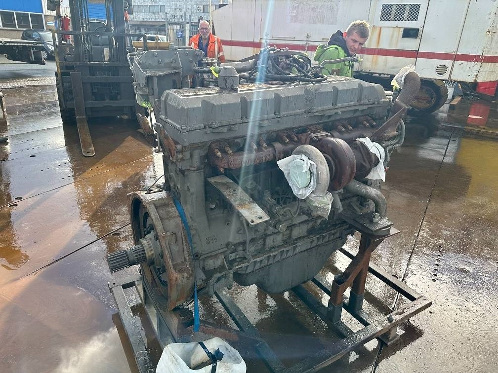Isuzu 6WG1X 250hours only zx870 - Motor para Maquinaria de construcción: foto 1 Isuzu 6WG1X 250hours only zx870 - Motor para Maquinaria de construcción: foto 1