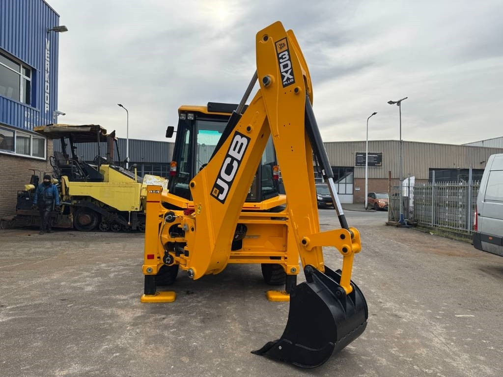 JCB 3 DX 4X4 ( UNUSED ) - Retroexcavadora: foto 4 JCB 3 DX 4X4 ( UNUSED ) - Retroexcavadora: foto 4