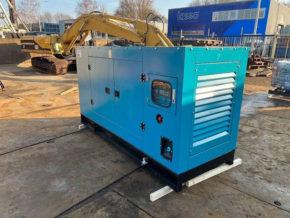 Ricardo 100kva (80KW) silent generator 3 phase 50hz 400v - Generador industriale: foto 3 Ricardo 100kva (80KW) silent generator 3 phase 50hz 400v - Generador industriale: foto 3