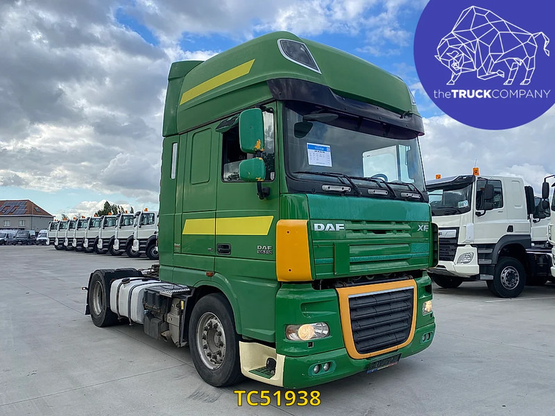 Cabeza tractora DAF XF 105 510: foto 8
