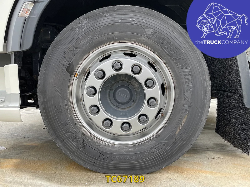 Cabeza tractora DAF XF 480: foto 17