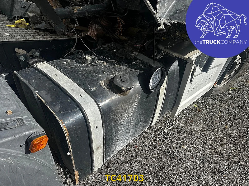 MAN TGX 510 6x4 ACCIDENT - Cabeza tractora: foto 2 MAN TGX 510 6x4 ACCIDENT - Cabeza tractora: foto 2