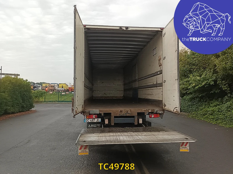 Camión caja cerrada DAF LF 55 250: foto 11
