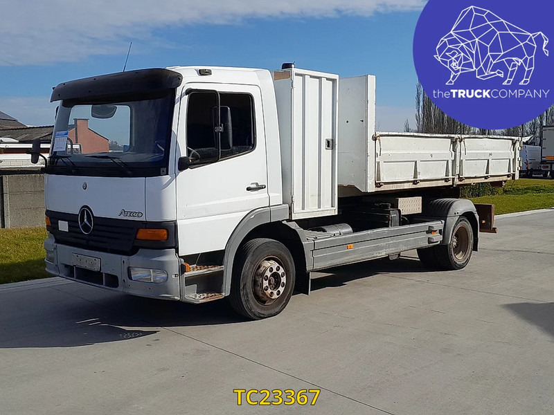 Mercedes-Benz Atego 1217 - Camión portacontenedore/ Intercambiable: foto 1 Mercedes-Benz Atego 1217 - Camión portacontenedore/ Intercambiable: foto 1