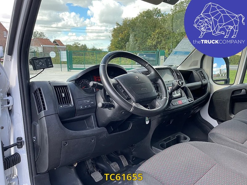 Furgón Peugeot Boxer 435 L3 H2 2.2 Blue HDI: foto 12 Furgón Peugeot Boxer 435 L3 H2 2.2 Blue HDI: foto 12