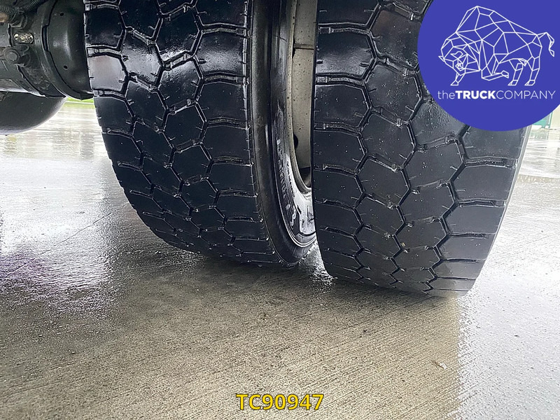Camión frigorífico Renault D 210: foto 14