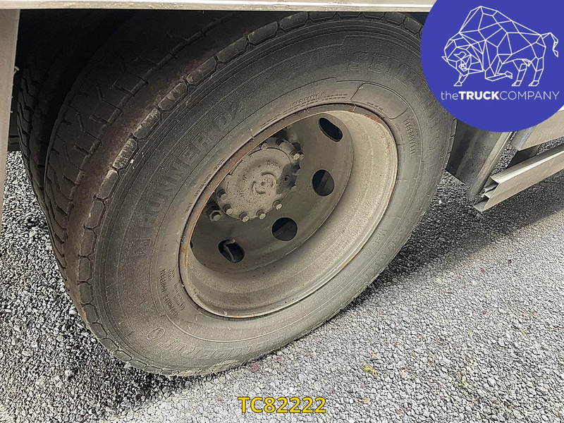 Renault Premium 240 - Camión caja cerrada: foto 5 Renault Premium 240 - Camión caja cerrada: foto 5