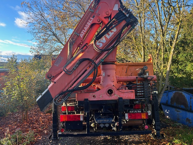 MAN 19 293 4x4 Kran Atlas 85.1 A2 - Camión volquete: foto 2 MAN 19 293 4x4 Kran Atlas 85.1 A2 - Camión volquete: foto 2