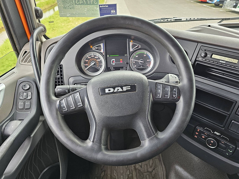 Arrendamiento de DAF XF 450 SPACECAB 2X TANK DAF XF 450 SPACECAB 2X TANK: foto 10