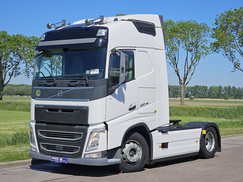 Volvo FH 460 I-SAVE SKIRTS 2XTANK - Cabeza tractora: foto 2 Volvo FH 460 I-SAVE SKIRTS 2XTANK - Cabeza tractora: foto 2