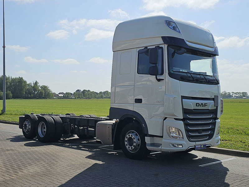 DAF XF 480 SSC 6X2 FAR INTARDER - Camión chasis: foto 5 DAF XF 480 SSC 6X2 FAR INTARDER - Camión chasis: foto 5