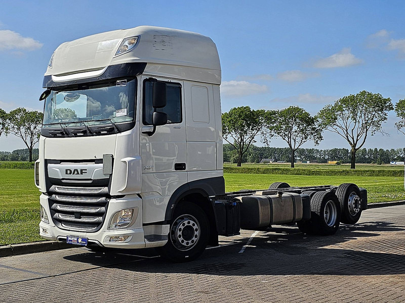 DAF XF 480 SSC 6X2 FAR INTARDER - Camión chasis: foto 2 DAF XF 480 SSC 6X2 FAR INTARDER - Camión chasis: foto 2