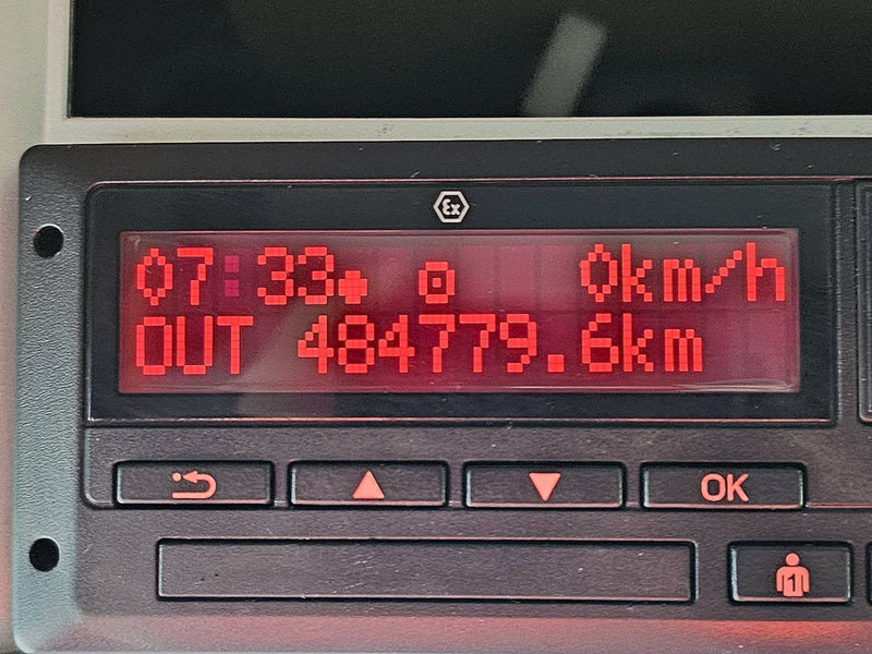 Camión volquete DAF XF 530 8X4 FAW STEEL TIPPER: foto 8