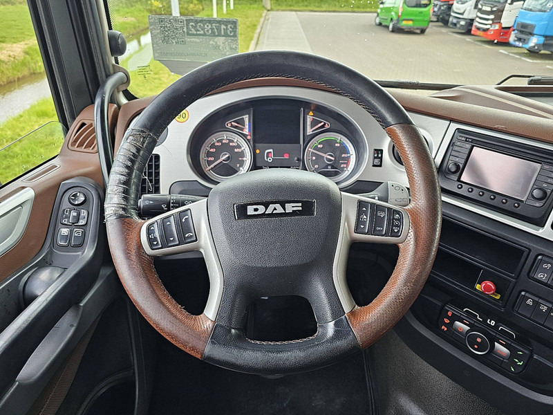 Camión volquete DAF XF 530 8X4 FAW STEEL TIPPER: foto 11