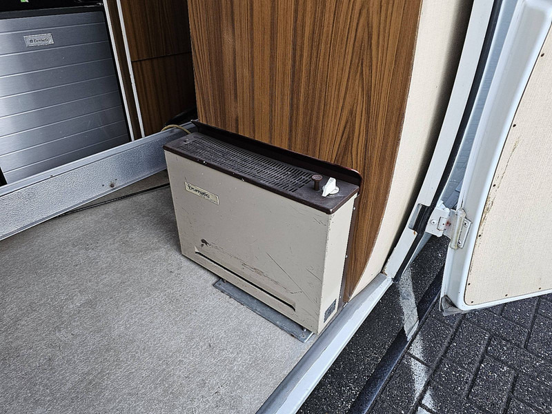 Arrendamiento de Mercedes-Benz 206  D Camper Mercedes-Benz 206  D Camper: foto 10