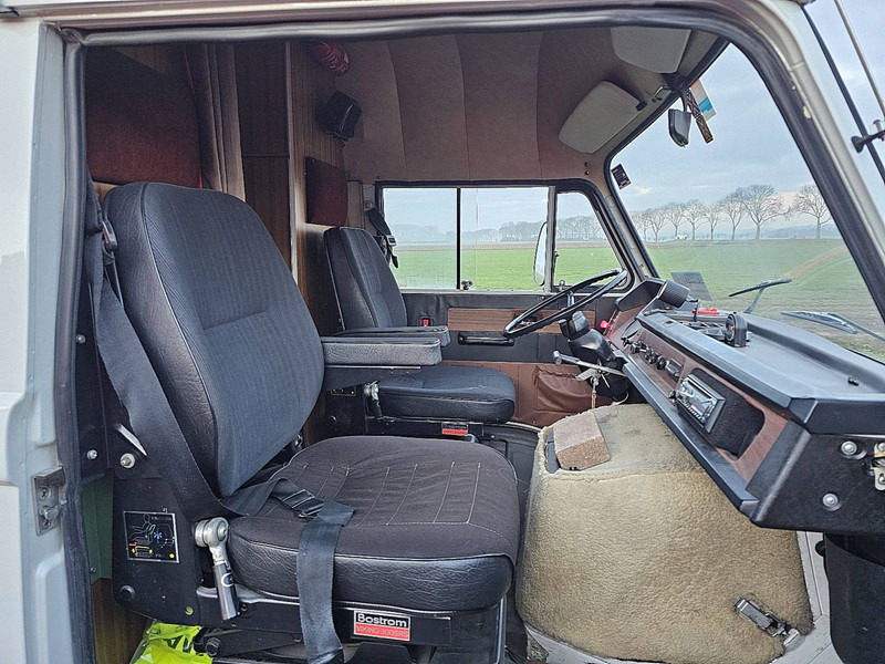 Arrendamiento de Mercedes-Benz 206  D Camper Mercedes-Benz 206  D Camper: foto 7