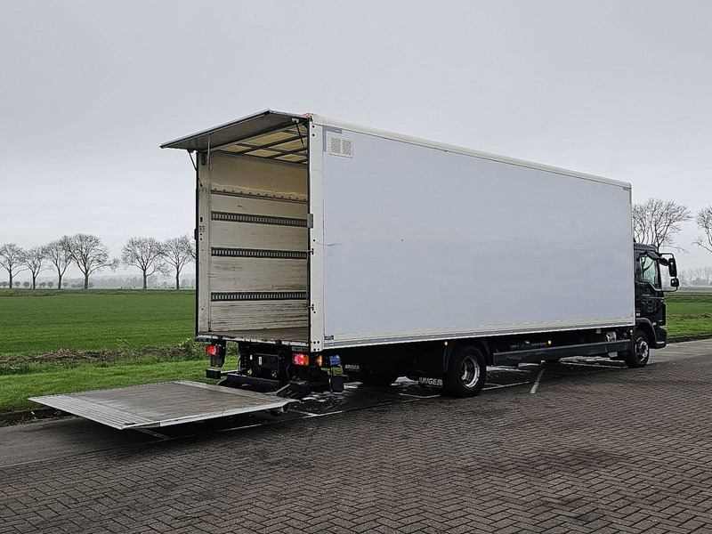 MAN 12.250 TGL BL MANUAL TAILLIFT - Camión caja cerrada: foto 3 MAN 12.250 TGL BL MANUAL TAILLIFT - Camión caja cerrada: foto 3