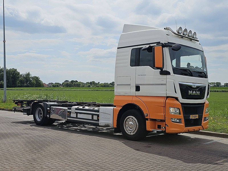 MAN 18.400 TGX XLX INTARDER LIFT 2T - Camión portacontenedore/ Intercambiable: foto 5 MAN 18.400 TGX XLX INTARDER LIFT 2T - Camión portacontenedore/ Intercambiable: foto 5