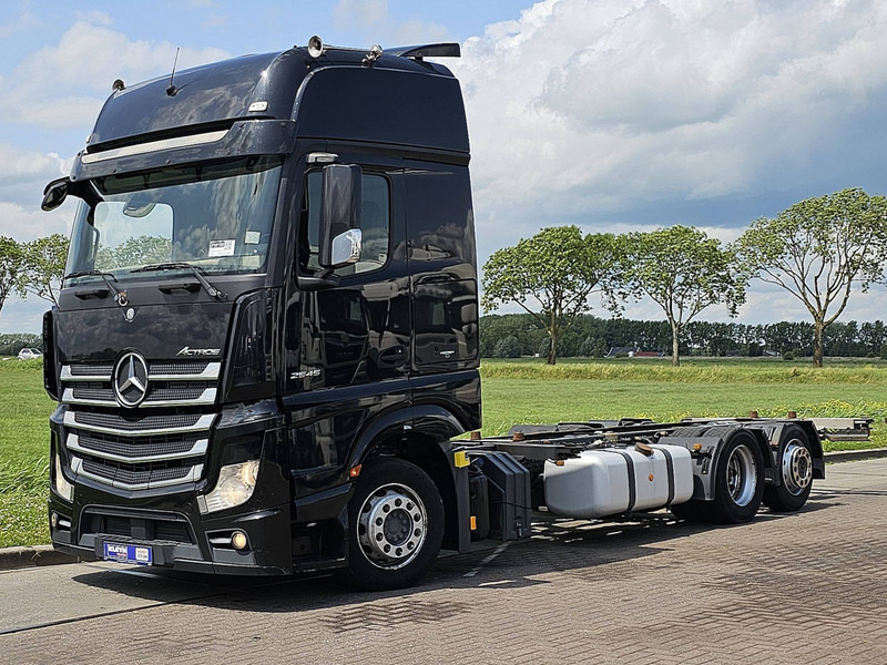 Mercedes-Benz ACTROS 2540 - Camión portacontenedore/ Intercambiable: foto 2 Mercedes-Benz ACTROS 2540 - Camión portacontenedore/ Intercambiable: foto 2