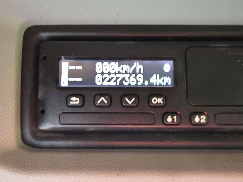 Camión volquete Scania G410: foto 9