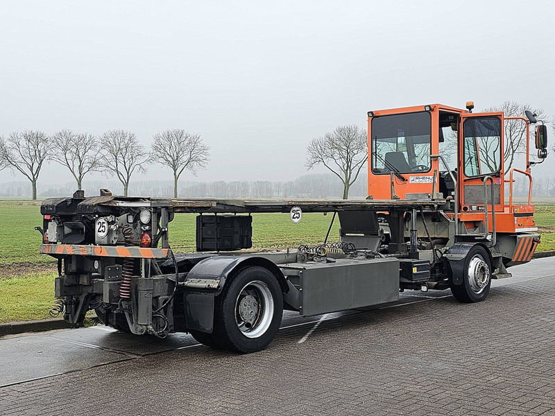 Terberg BC 182 UMSETZER BDF + YARD TRACTOR - Camión portacontenedore/ Intercambiable: foto 3 Terberg BC 182 UMSETZER BDF + YARD TRACTOR - Camión portacontenedore/ Intercambiable: foto 3