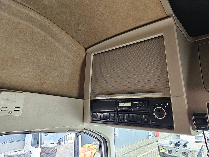 Camión caja cerrada Volvo FH 460: foto 11 Camión caja cerrada Volvo FH 460: foto 11