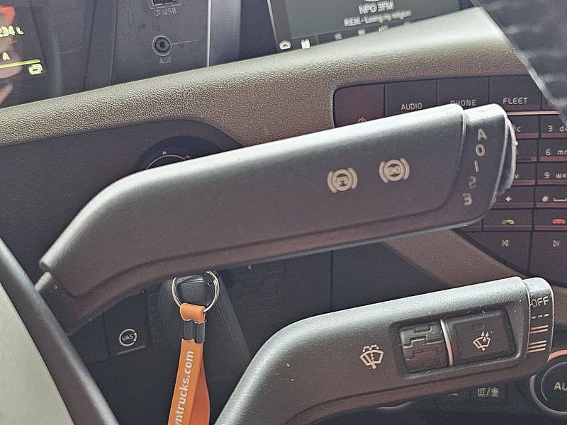 Camión caja cerrada Volvo FH 460: foto 12 Camión caja cerrada Volvo FH 460: foto 12