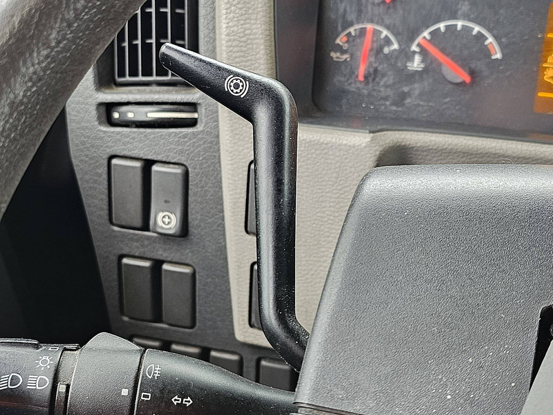 Camión caja cerrada Volvo FL 290.18: foto 10 Camión caja cerrada Volvo FL 290.18: foto 10