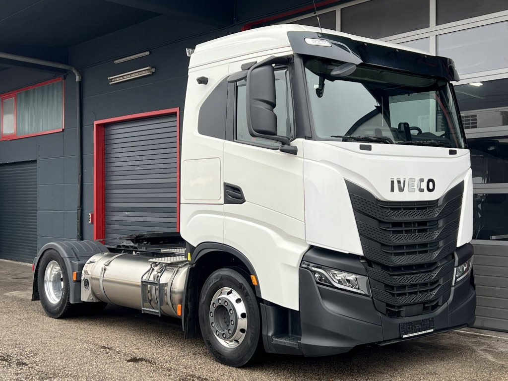 Iveco Stralis AS440S46T LNG ACC Intarder BSIS+Kamera - Cabeza tractora: foto 1 Iveco Stralis AS440S46T LNG ACC Intarder BSIS+Kamera - Cabeza tractora: foto 1