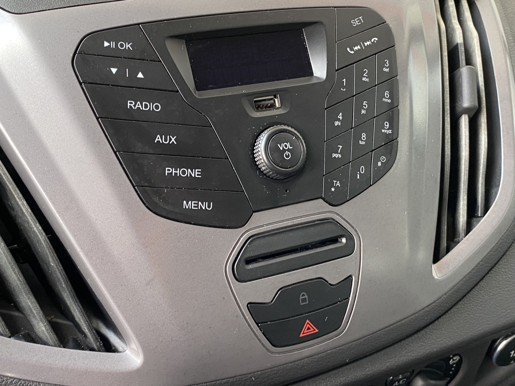Furgoneta caja cerrada Ford Transit 4x4 L4 Klima 4mKoffer + LBW Tempomat AHK: foto 14