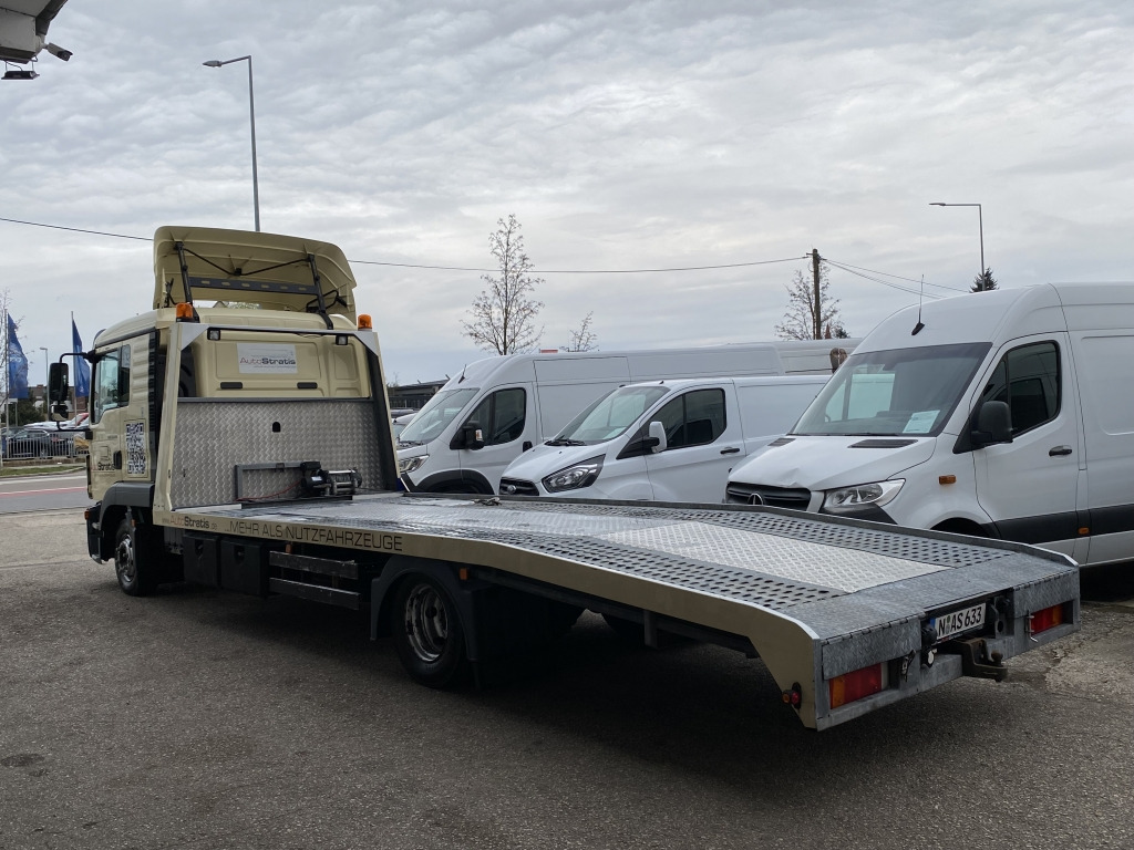 Grua de remolque autos MAN TGL 8.220 Euro6 Klimaaut. NAVI AHK el.Seilwinde: foto 10