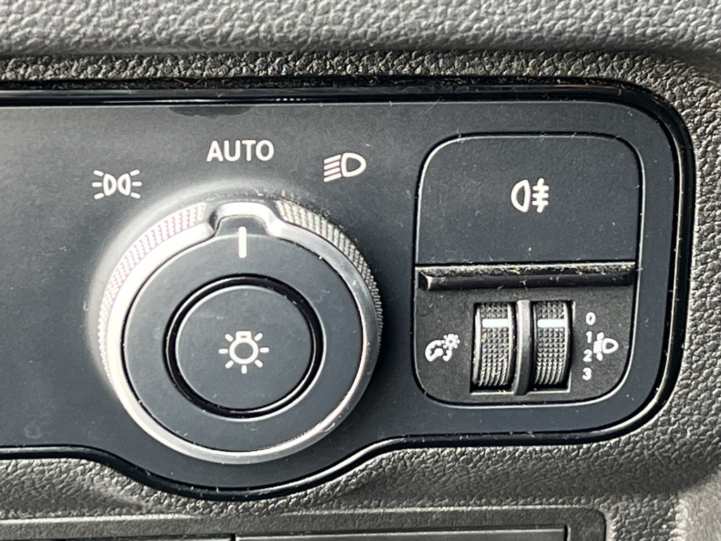 Mercedes-Benz Citan 110 CDI Standard Klima Scheckheftgepflegt - Furgoneta pequeña: foto 2 Mercedes-Benz Citan 110 CDI Standard Klima Scheckheftgepflegt - Furgoneta pequeña: foto 2